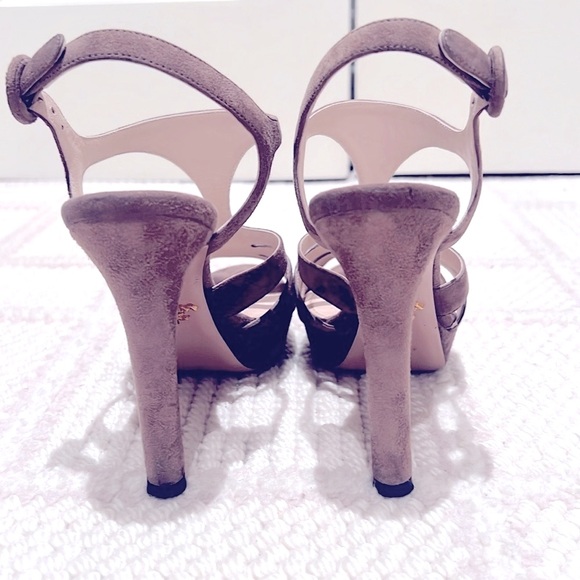 Prada Taupe suede Platform sandals with buckle T-strap Size 35 1/2 - Picture 4 of 10
